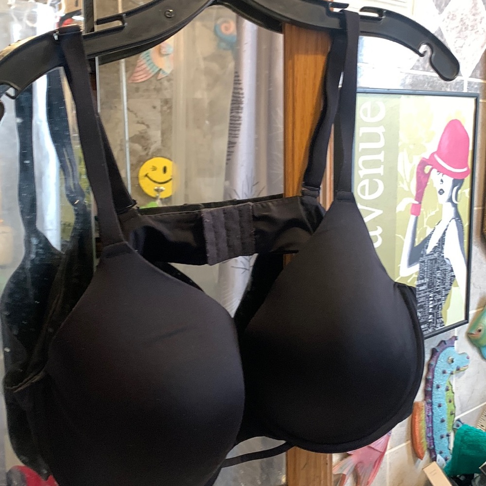 Hanes bra